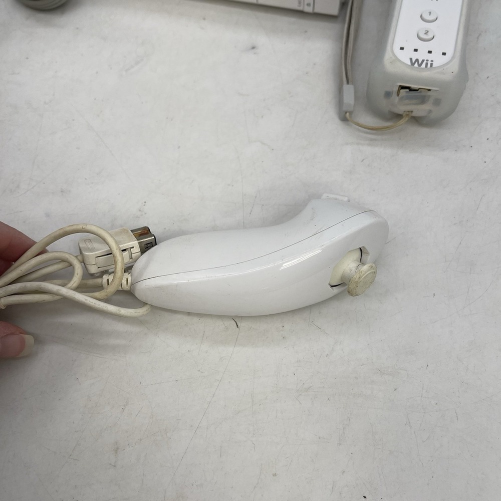 Nintendo Wii Replacement Gamecube Compatible RVL-001 Tested Works Console ONLY - Picture 5 of 11